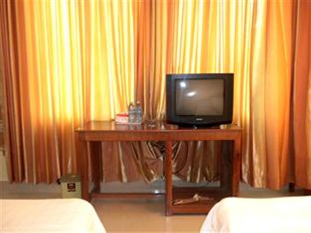 Nyny Hotel Kampot Zimmer foto
